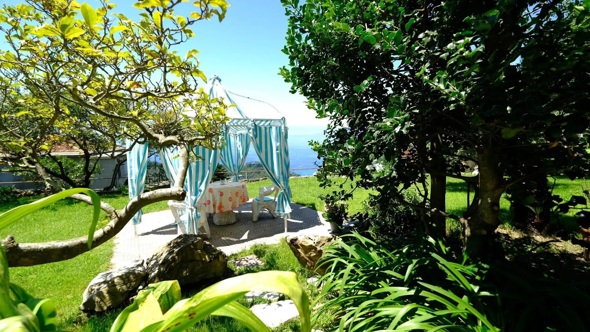 La Casa Di Sotto By Portofinovacanze Camogli 0*,  Italia