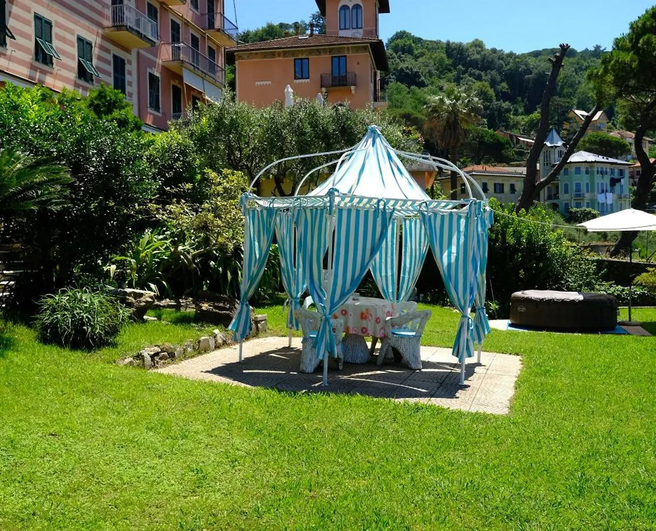 Apartment La Casa Di Sotto By Portofinovacanze Camogli Italy