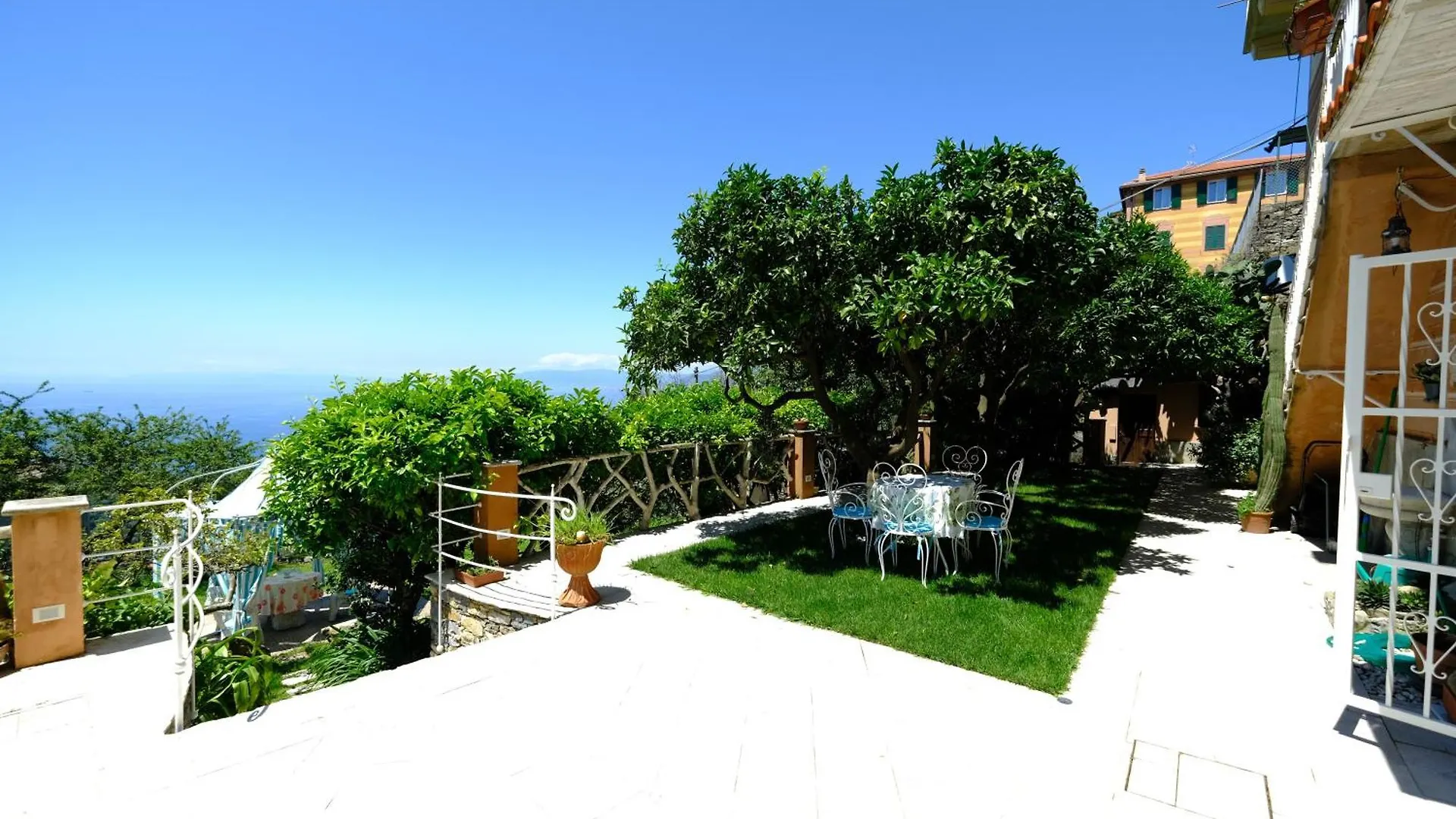 La Casa Di Sotto By Portofinovacanze Camogli 0*,  Italy